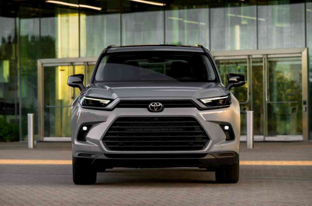 Insider hints Toyota to reveal three electrified SUVs in May 2025 – here’s what we know