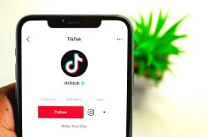 User sues U.S. over TikTok ban, gets 10-year TikTok suspension