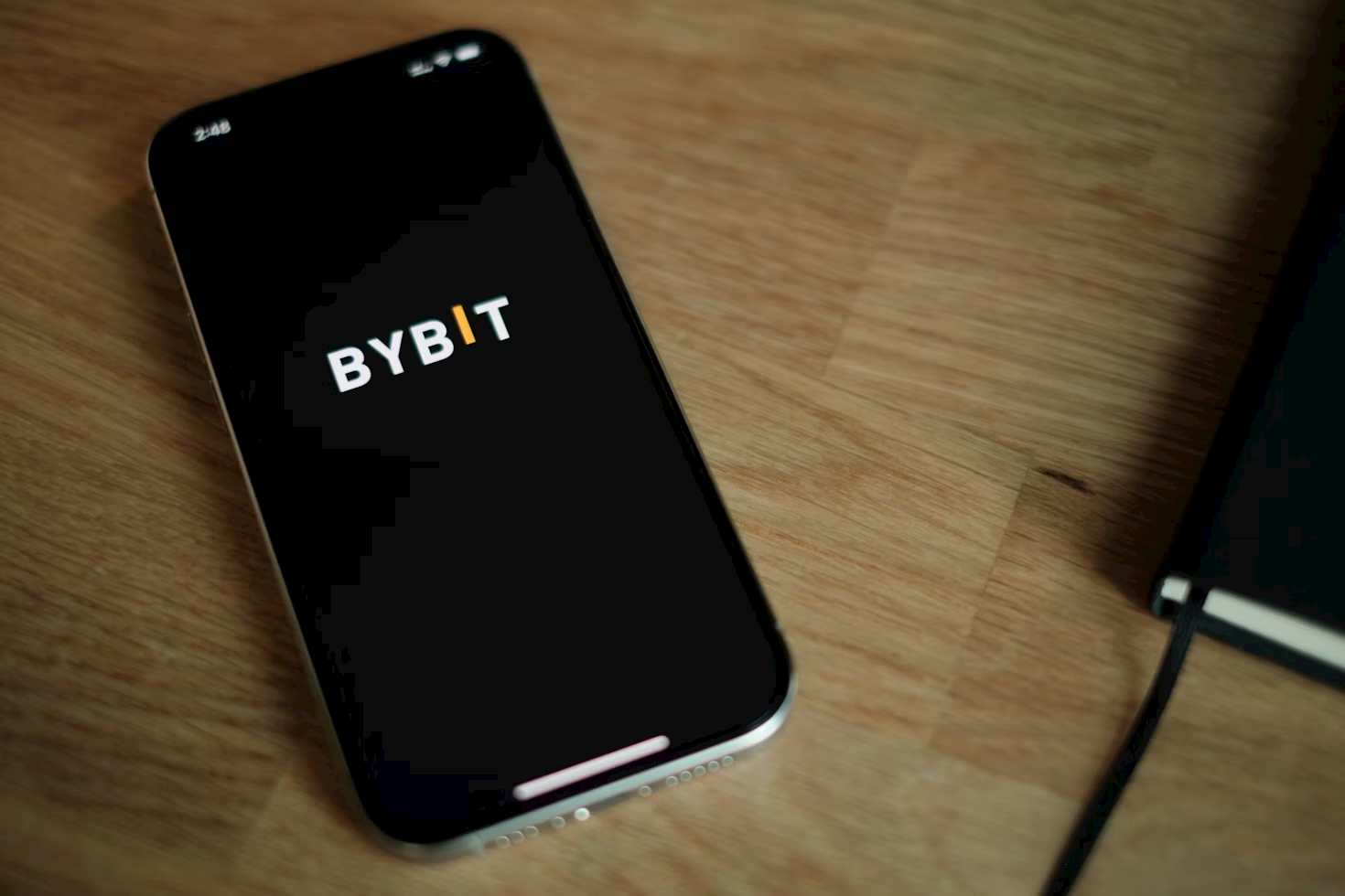 Bybit assures Japanese users of service availability as Apple Store delists app