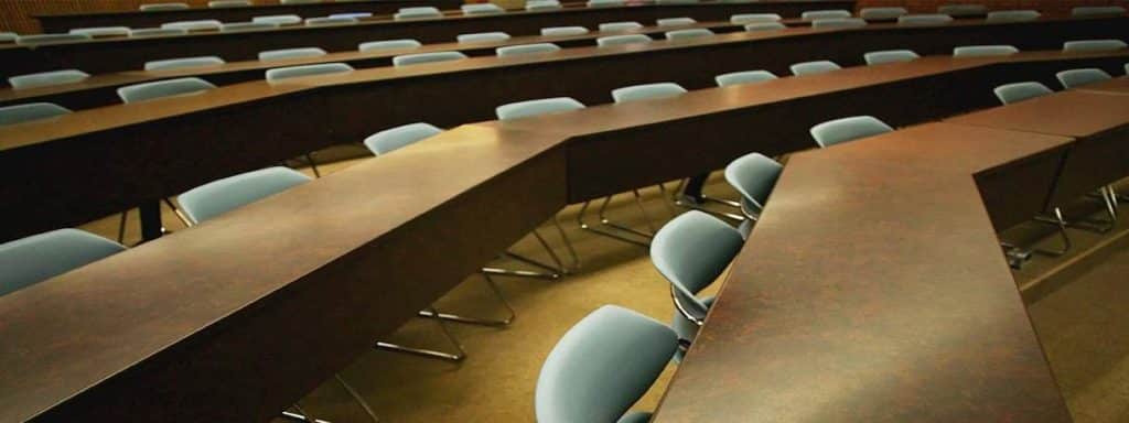 AI joins the curriculum – A game changer for students and teachers?