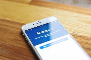 Is Meta AI editing group messages on Instagram? Here’s what’s going on