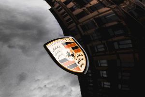 It’s official: Porsche News now available via WhatsApp