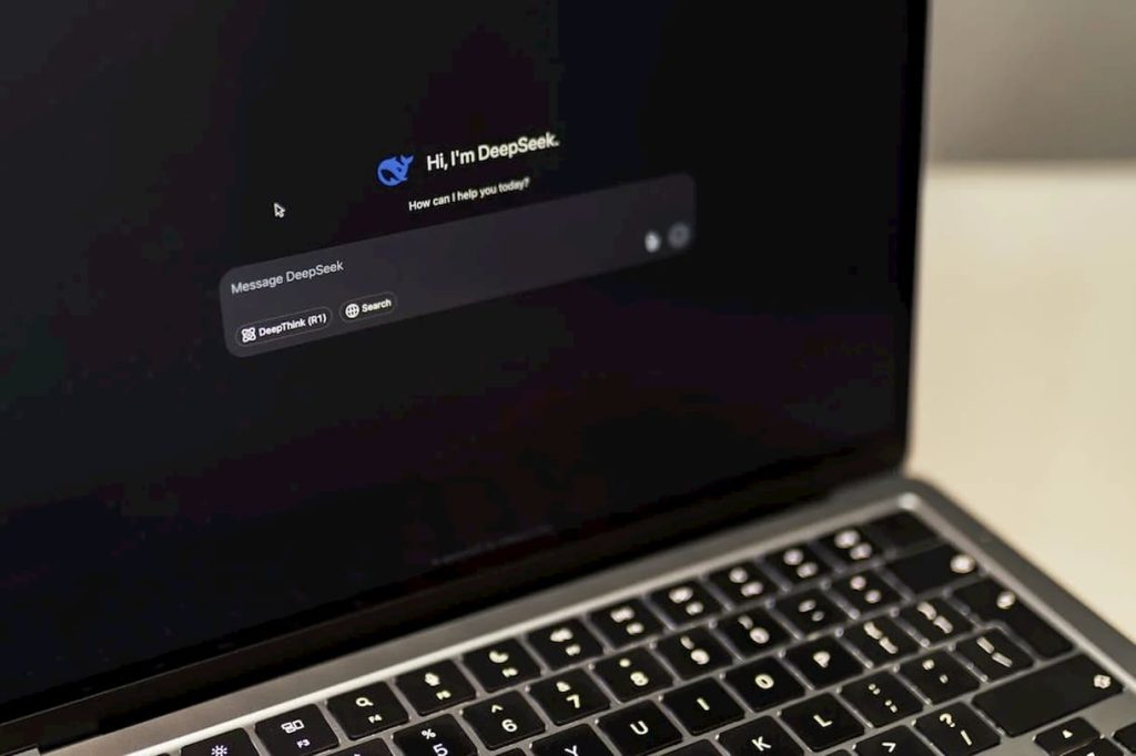 Top Chinese e-motorcycle brands become first to adopt DeepSeek in two-wheelers