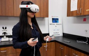 New technology lets psychologists use VR to give addiction therapy 