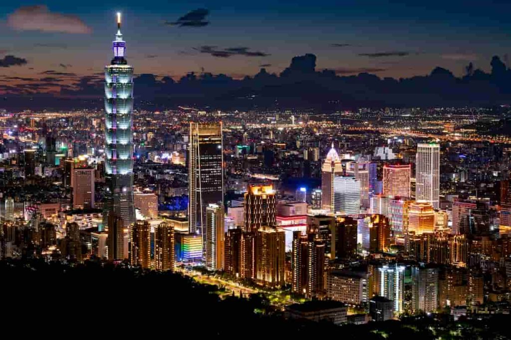 AWS strengthens Taiwan tech development with new regional office