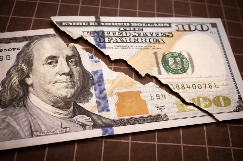 Peter Schiff Warns of a U.S. Dollar Collapse Far Worse Than 2008