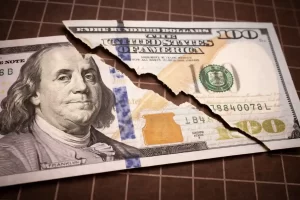 Peter Schiff Warns of a U.S. Dollar Collapse Far Worse Than 2008