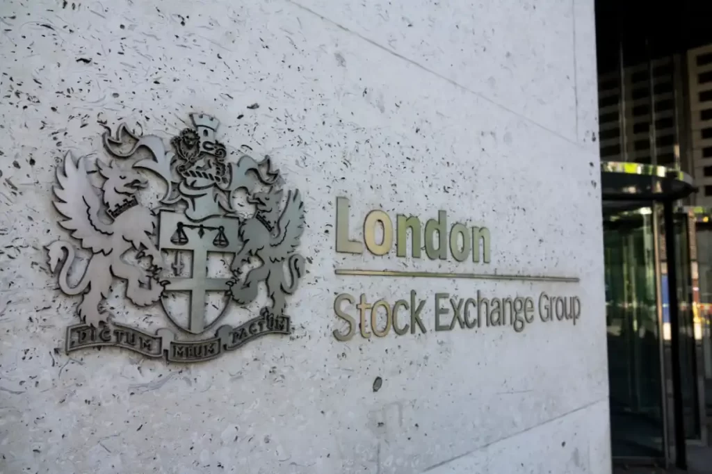 UK Investors Get Bitcoin &amp; Gold Exposure in One Regulated Product