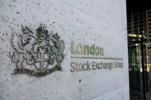 UK Investors Get Bitcoin &amp; Gold Exposure in One Regulated Product