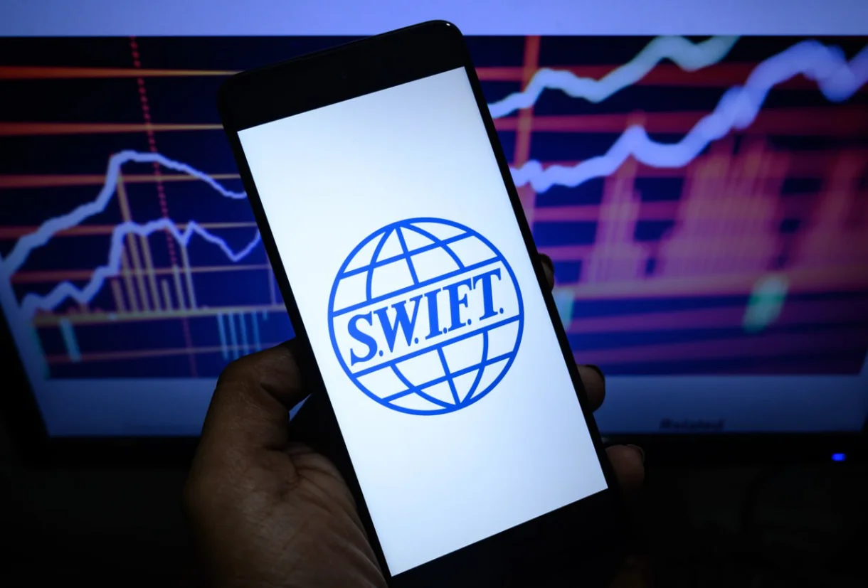 Banks Are Helping SWIFT Build a Blockchain Coordination Layer