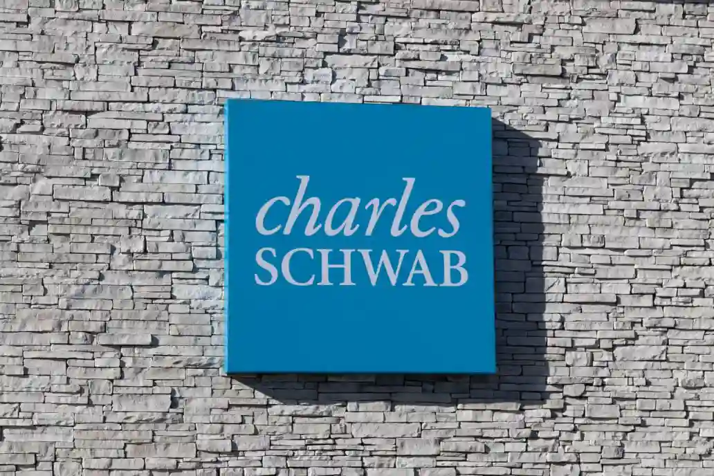 $12T Charles Schwab Introduces Bitcoin Trading