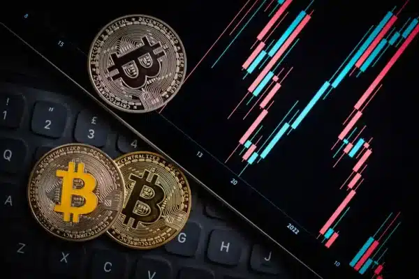 Bitcoin Floats Above $80K On Bullish Structure, Altcoins Remain Range-Bound