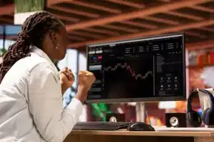 Can Anyone Predict Cryptocurrency Prices?