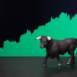 Stellar Outperforms Falling Crypto Market — Here’s What’s Driving It