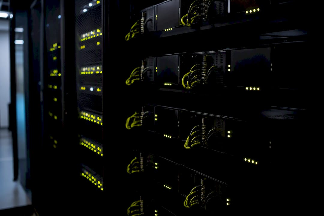 Cryptographic hardware devices for blockchain privacy