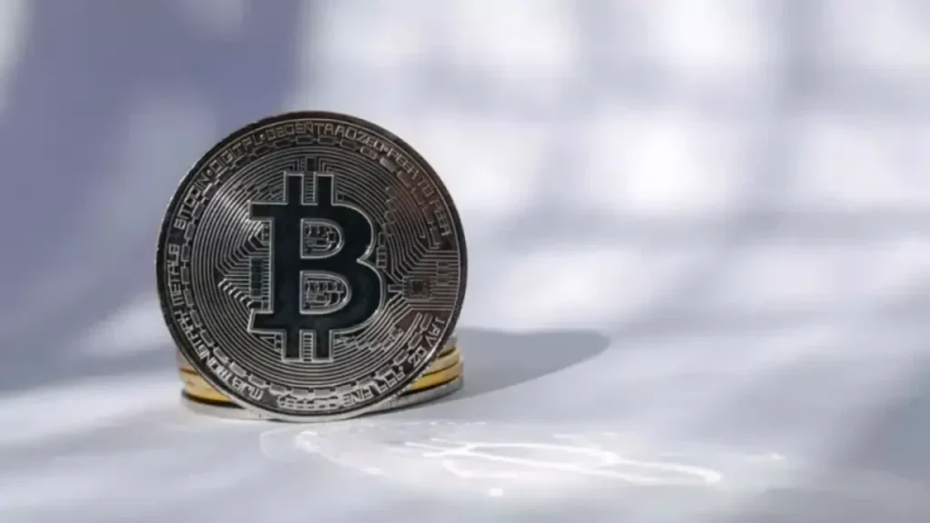 Bitcoin ETF Momentum Takes a Hit — The Next Sessions Could Matter