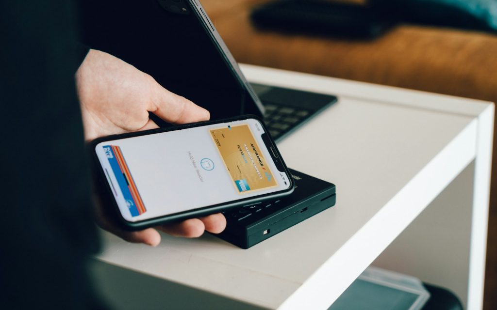 Tokenized Treasury Funds vs. Stablecoins: What You Own and How You Exit
